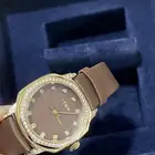 ساعة زايروس نسائي