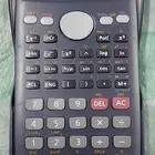 حاسبة عليمة كاسيو الاصلية casio Fx-82MS