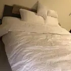 سرير مع دولاب نظيفه