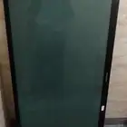تلفيزون ساسمونج لكن شاشة زجاج مكسوره في صوت لكن شاشه ماتشتغل