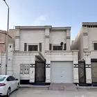 فيلا درج داخلي شقتين للبيع مساحة 437 م حي المعيزيله