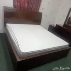 غرفة نوم كاملة مع مرتبة استعمال خفيف