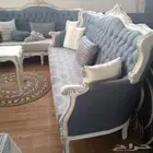 للبيع كنب نظيف استعمال سنه كبيرة عدد2 مع واحدة صغيرة مع ستار