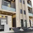 للبيع شقق ارضية بايكة سيارة مطله علي شارعين موقع مميز