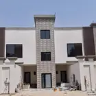 للبيع شقق تمليك حي الندي مع حوش وكراج