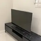 تلفزيون سامسونج 48 بوصة وطاولة تلفزيون