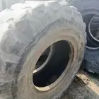 للبيع جميع أنواع الكفرات الشيولات و القطع الغيار للمعدات الث