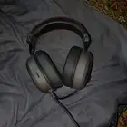 سماعه قيمنق ينفك المايك وا يتركب يشتغل على البيسي