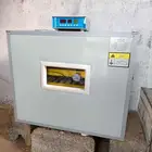 فقاسه اتوماتيك . تاخذ 300 بيضه