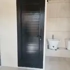 ابواب المنيوم شبابيك المنيوم واجهات المنيوم باب المنيوم شباك