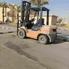 متوفر للاجار جميع المعدات والروافع الشوكيه