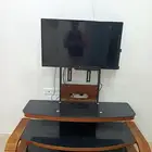 شاشة 32 بوصه مستخدم نظيف جدا وفرن وغسالة مستخدم نظيف جد.