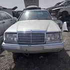 تشليح قطع غيار مستخدمه مرسديس بوكس 124مديل 88