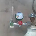 انبوبة اكسجين طبي مع المنظم تحتاح تعبئة