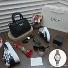اطقم نسائي متكامل وانيييق وبسعر مميز اطقم ماركه يوجد شحن