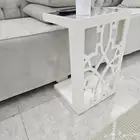 طاولة كبيره مع 4طاولات خدمه بحاله ممتازة