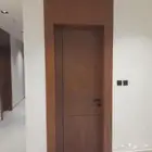 أبواب خشب وديكور سحاب مخفي
