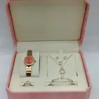 طقم نسائي راقي وناعم