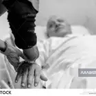 ممرض ومرافق مريض للكبار السن