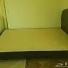 سرير جلد اسود (مع فراش)