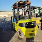 Forklift for daily rent.