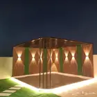 جلسات خارجية وغرف زجاجية واحواض زراعية