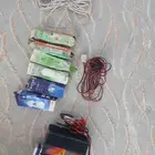 شنطه بها محول كهرب يشتغل ع البطاريه قوته 600 وات ومعه 6لمبات