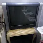 تلفزبون سوني شغال معه كتيبه والريموت تبعه وعلي الشرط