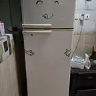 ثلاجه بحاله جيده جدا 650 ريال مخرج 16 حي الفيحاء