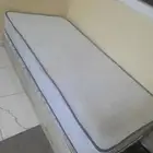 2 سرير خشب و2 مرتبه 20 سم للبيع