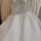 فستان زفاف جديد