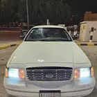 كراون فكتوريا 2003