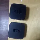 2آبل TVواحد صغير والثاني أكبرمع كيبل الكهرباء وبدون ريموت