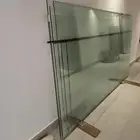 زجاج مكاتب مستخدم