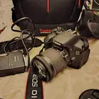 كاميرا كانون 700d نظيفه شبه جديده استعمال شاذ