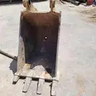 باكت بوكلين عرض 70 سم نظيف