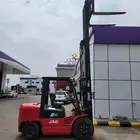 فركلفت للايجار اليومي الشهري السنوي جميع المقاسات