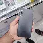 يتميز بشاشة Super AMOLED مقاس 6.6 بوصة مع معدل تحديث 120 هرت