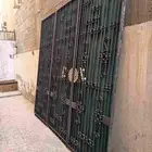 للبيع بوابة كبيرة ونظيفه