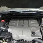 مكينة لاندكروزر GXR سلندر 8