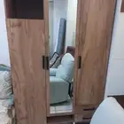 يوجد هذا الدولاب مستوراد