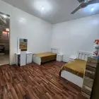 شقق عزاب مقابل البوابه الثانيه للمدينه العسكرية احد رفيده