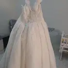 بدلة عرس للبيع