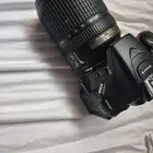 كاميرا نيكون D5600 مع عدسة 18-140mm VR - حالة ممتازة وسعر مغ