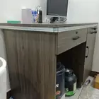 مكتب خشب نظيف جدا للبيع