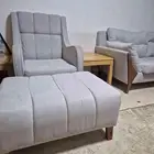 كنب و مسند للأرجل وكنب ثلاثة ب 600 ريال قابل للتفاوض