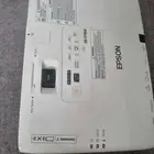 بروجكتر epson بحاله ممتازه استخدام بسيط