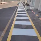 تخطيط ودهان الطرق والمواقف ومحطات الوقود