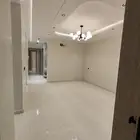 للبيع شقه ارضي ببايكه سياره تشطيب vip احد رفيده