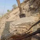 بوكلين لبنا الحجر وقص الراظي